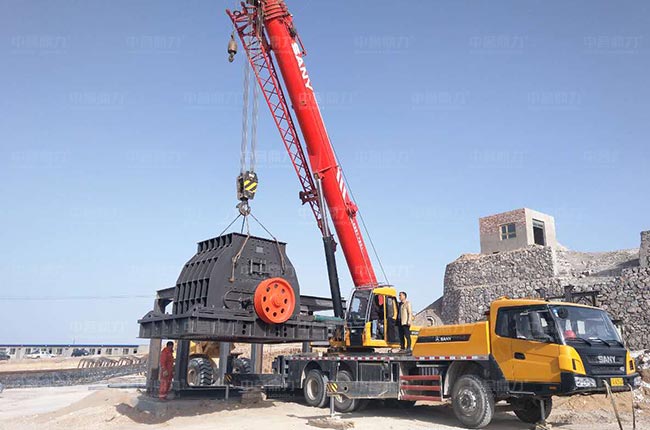 寧夏200噸碎石生產(chǎn)線-硬巖破安裝現(xiàn)場(chǎng)