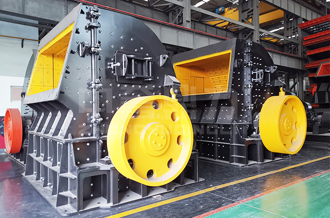 重錘破碎機(jī)如何換錘頭?