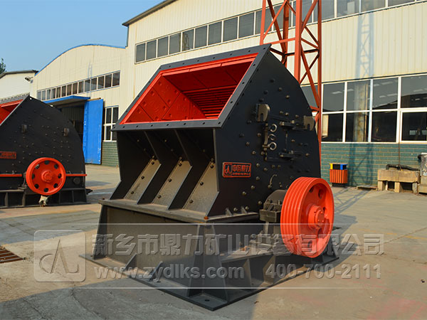 錘式破碎機設備 錘式破碎機設備