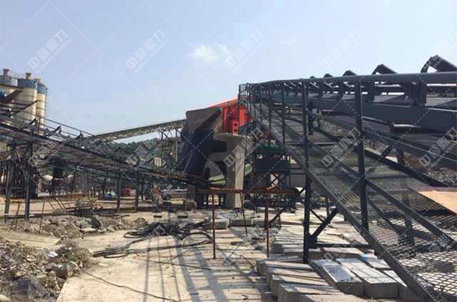 時產1000噸錘破機客戶現場 時產1000噸錘破機客戶現場