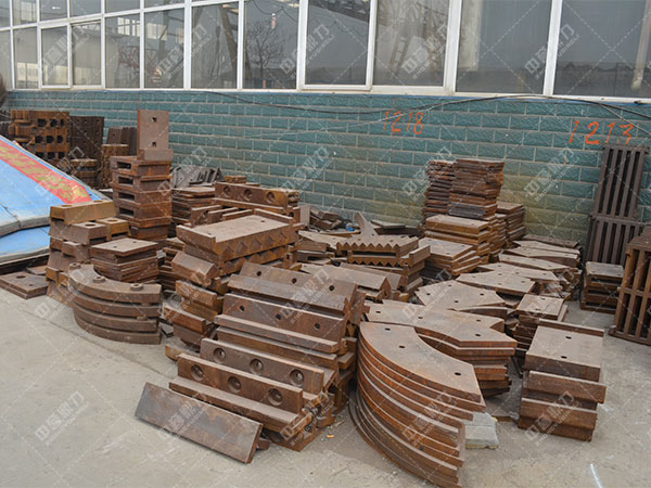 錘式破碎機(jī)襯板 錘式破碎機(jī)襯板