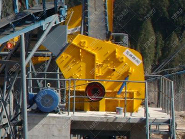 反擊式破碎機(jī)