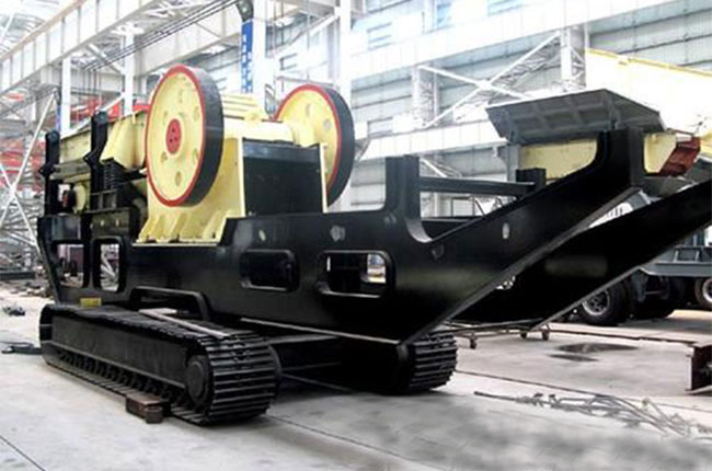 履帶移動(dòng)破碎機(jī)